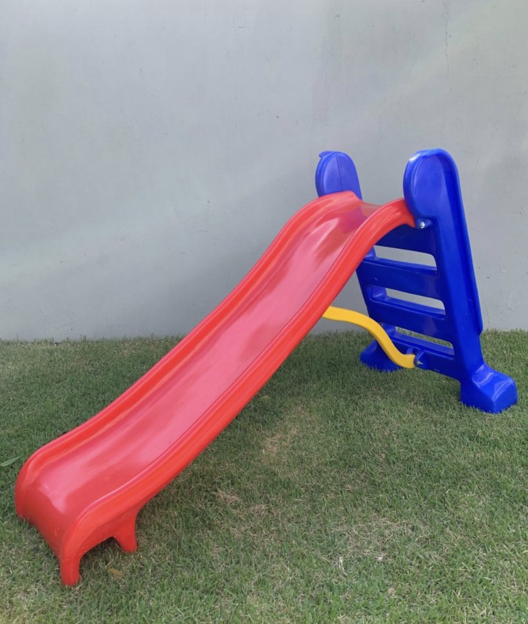 Escorregador médio infantil 3 degraus
